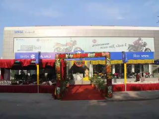 shisa-auto-manjalpur-vadodara-motorcycle-dealers-bajaj-xoj1k8_converted